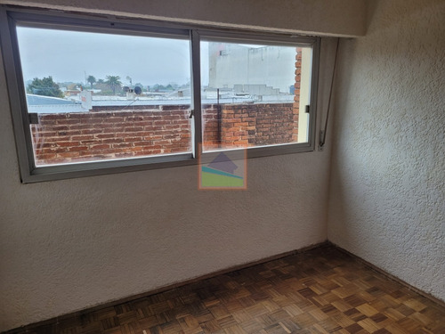 Imagen 4 de 8 de Apartamento 2 Dormitorios Torre Maldonado/maldonado Centro