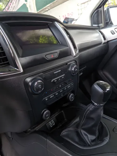 Ranger Doble Cabina Xlt Plus Estándar Trae 32000 Km.
