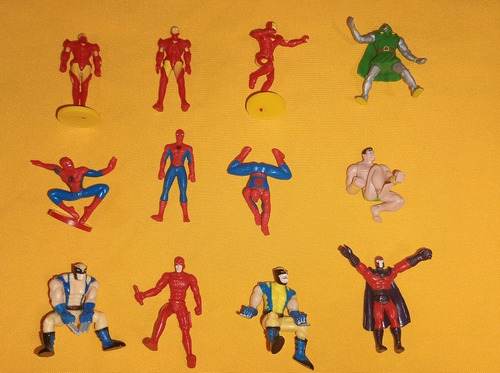 Marvel Super Heroes Grezon Tipo Kinder Set 18 Figuras (Usado)