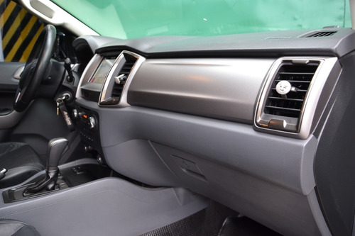 Imagen 8 de 25 de Ford Ranger Limited 2018 - Impecable - Permuto - 1 ° Dueño