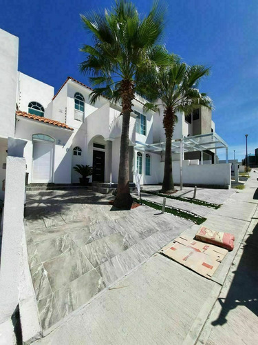 Imagen 11 de 29 de Luxury Casa En Cumbres Del Lago, Alberca Propia, Jardín, 4 R