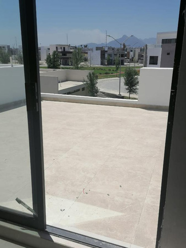 Casa En Venta Col. Rinconada Colonial Sector Bugambilias, Apodaca