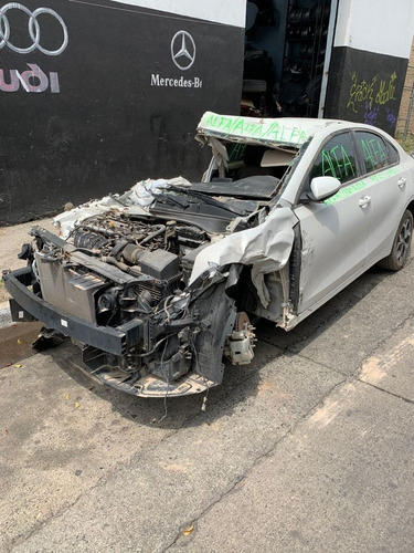 Imagen 4 de 12 de Kia Forte Sedan A/t 2.0 2020. Solo Por Partes Desarme De Ase