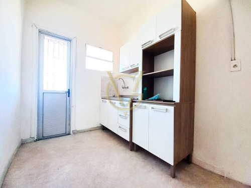 Imagen 3 de 8 de Apartamento De 1 Dormitorio En La Blanqueada. G.c Bajos