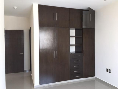 Imagen 8 de 17 de Lomas Del Mar, Casa En Renta Con Jardín, Terraza Y Cuarto De Servicio