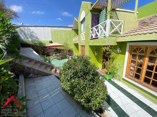 Se Vende Hermosa Casa De Dos Pisos,sector Sur De Antofagasta
