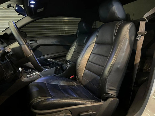 Ford Mustang 3.7 V6 GASOLINA AUTOMÁTICO