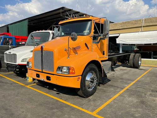Kenworth T300 Chasis Cabina Naranja