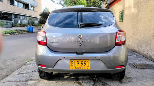 Renault Sandero EXPRESIÓN 1.6 MECÁNICO