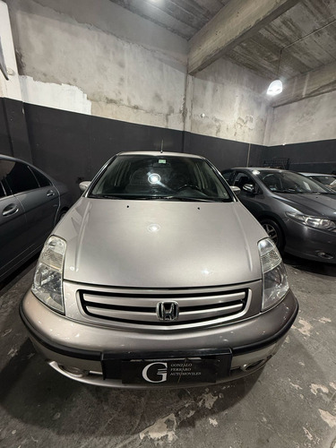 Honda Stream 2.0 I