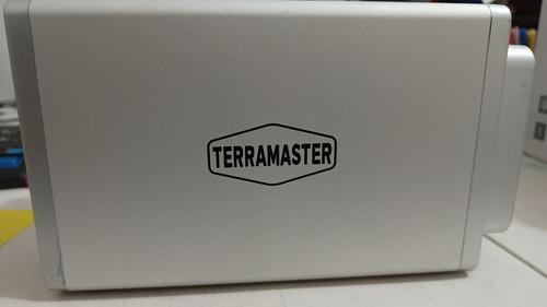 Nas Terramaster F2-210 De 2 Bahias Diskstation, 1gb De Ram