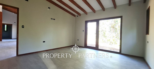 Imagen 9 de 30 de Cómoda Casa Con Una Vista Espectacular