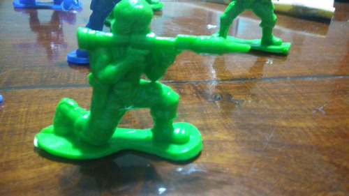 Soldaditos De Plastico