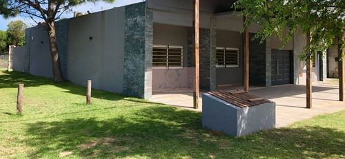 Imagen 2 de 22 de Complejo En Av 3