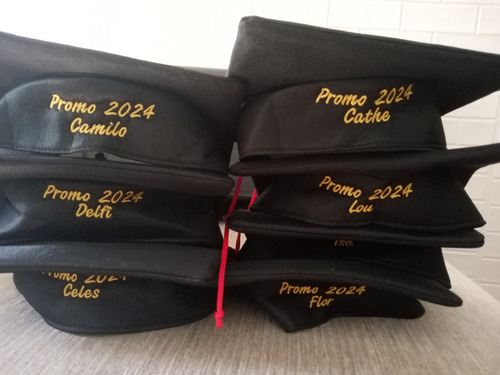 Gorras,birretes,galeras. Egresados Bordados Personalizados