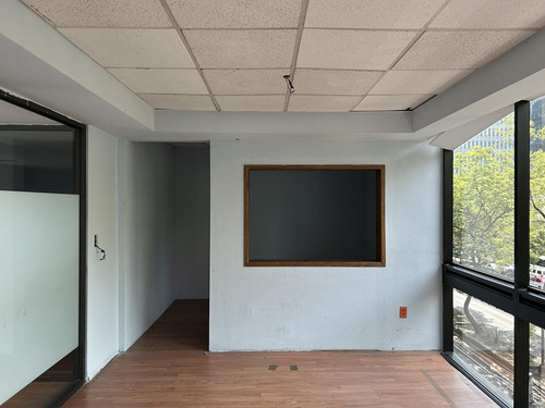 Oficina En Renta - Ejercito Nacional - Piso 3 - 70 M2