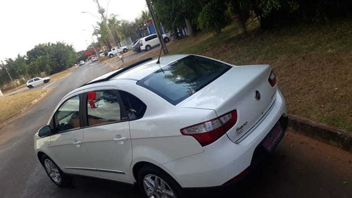 Fiat Grand Siena Essence 1.6 16v