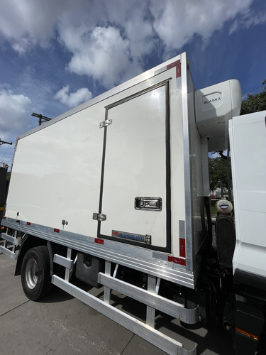 Volkswagen 11.180 4x2 Ano: 2021 Baú Refrigerado Ñ 9170, 1016
