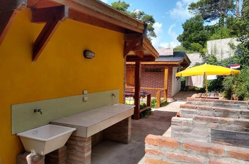 Venta De Hostel La Gran 7 + Departamento - Villa Gesell