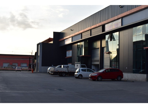 Arriendo Bodega 425,3 M2 + 69,24 M2 De Altillo, Av. La Monta