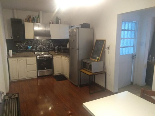 Imagen 16 de 17 de En Venta Casa De Pasillo Con Patio. No Ph.