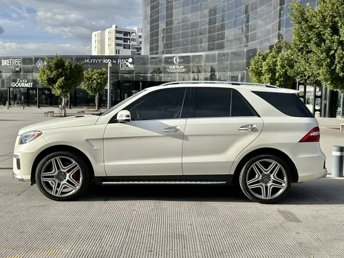 Mercedes-Benz Clase M 5.5l Ml 63 Amg Mt