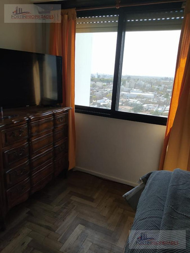 Imagen 15 de 28 de Departamento - La Plata