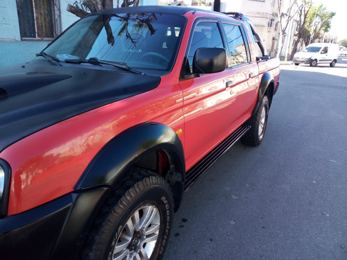 Mitsubishi L200 2.5 Sport Hpe Cab Doble 4x4