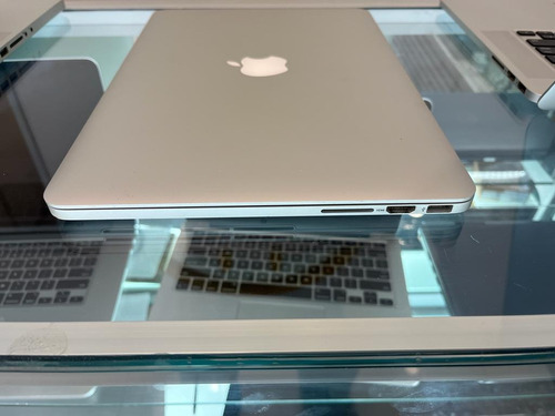 Macbook Pro 2015 Core I5 ,8gb Ram 256 Solid 13.3 PuLG Woooow (Reacondicionado)