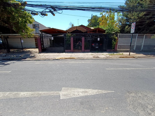 Casa De Un Piso, 3 Dormitorios 2 Baños Y Casa De 2 Pisos.