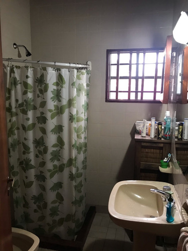 Casa De Dos Dormitorios , Cerca Del Centro, Gas Natural