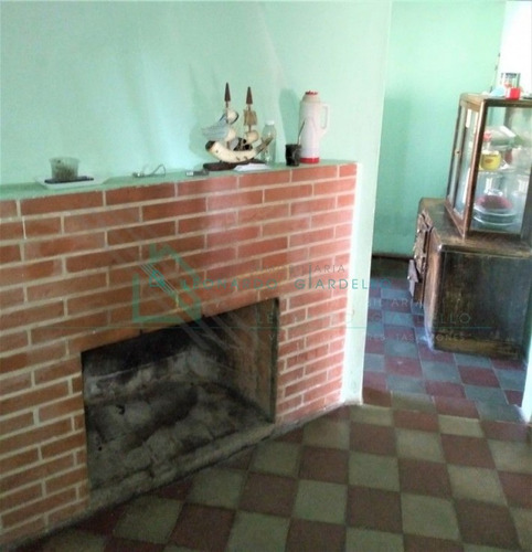 Imagen 3 de 12 de Carmelo - Casa Con Gran Predio