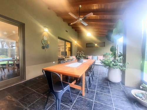 Venta Casa 4 Ambientes En La Concepción