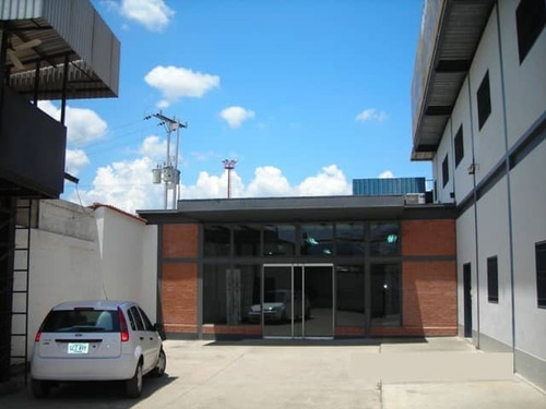 Imagen 2 de 12 de Galpon Comercial Con Oficina En Venta Santa Teresa