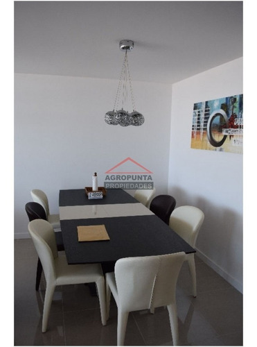 Apartamento En Venta 3 Dormitorios * Edificio De Categoría- Ref: 2619