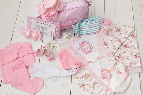 Imagem 4 de 9 de Bebê Reborn 21 Itens Princesa Boneca Senta Silicone Bolsa