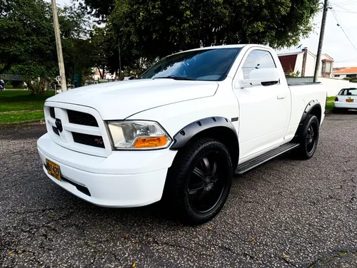 Dodge Ram 5.7 1500 Slt 4x2