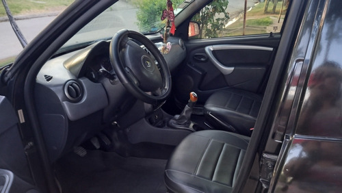 Imagen 8 de 9 de Renault Duster 1.6 4x2 Confort Plus Abs 110cv Alu 2013