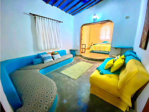 Se Vende Casa 630m² 5h/5b/2e Los Robles, Nueva Esparta