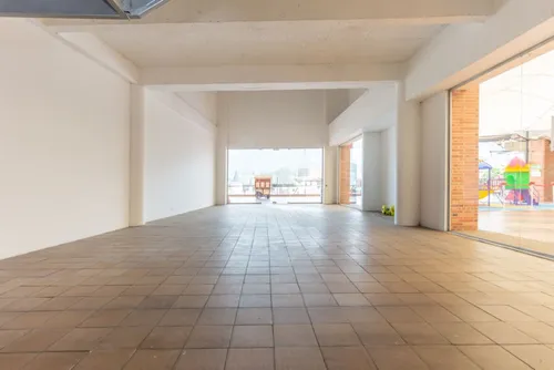 Local En Arriendo/venta En Guaymaral. Cod A4425