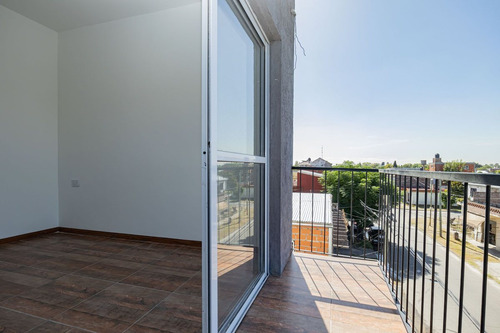 Departamento En Venta 2 Amb Hurlingham 3piso