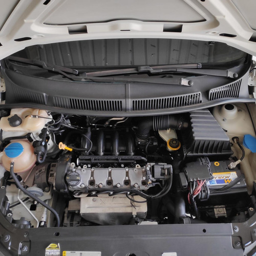 Imagem 10 de 10 de Volkswagen Fox 1.6 Msi Rock In Rio (flex) Flex Manual