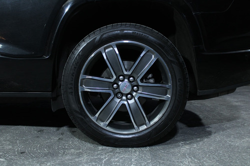 GMC Acadia 3.7 Denali At