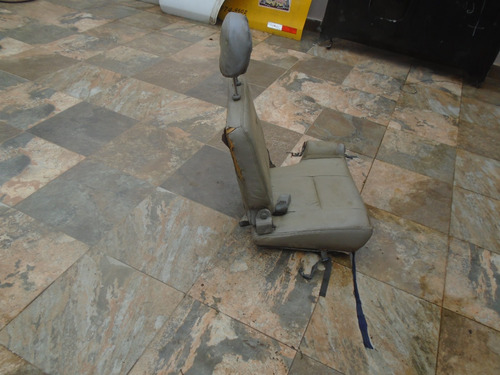 Imagen 2 de 4 de Vendo Asiento Trasero De Nissan Patrol Año 2003 Del Maletero
