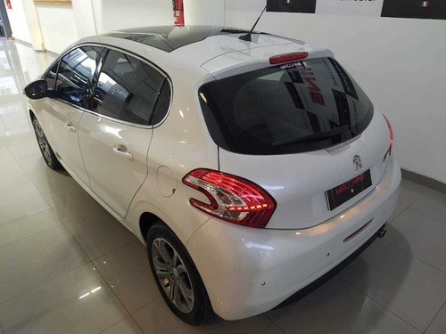 Imagen 17 de 18 de Peugeot 208 2016 1.6 Feline Pack Cuir