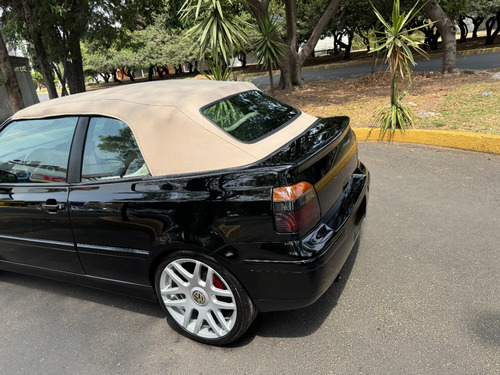 Volkswagen Golf 1.8 Cabrio Gls 5vel Aa Mt