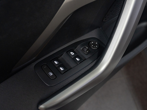 Peugeot 2008 1.6 Allure