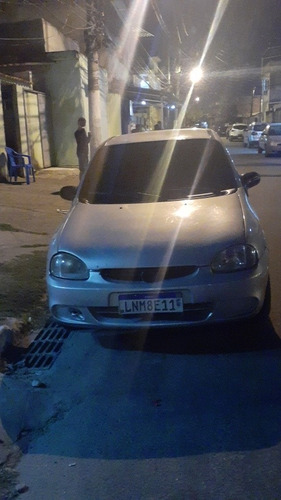 Imagem 3 de 4 de Chevrolet Corsa 2001 1.0 Wind 3p