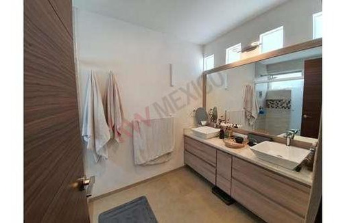 Imagen 12 de 24 de Casa En Venta En Residencial Del Bosque En Bosque Real Country Club