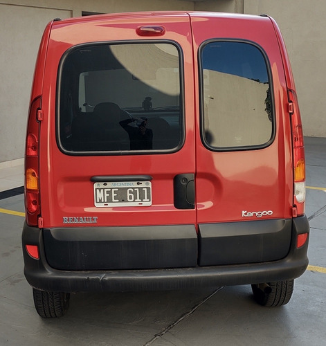 Renault Kangoo 1.6 2 Furgon Confort Aa Da Svt 1plc 2013